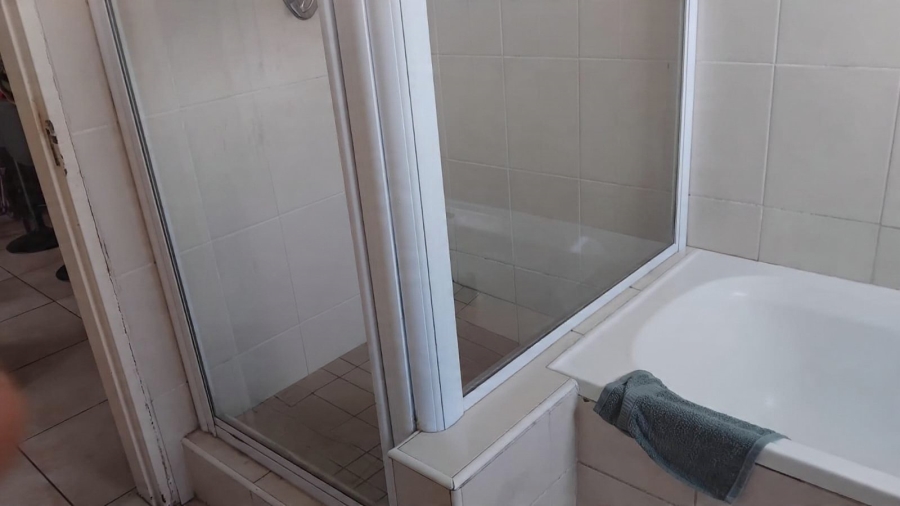 To Let 2 Bedroom Property for Rent in Klipfontein Gauteng