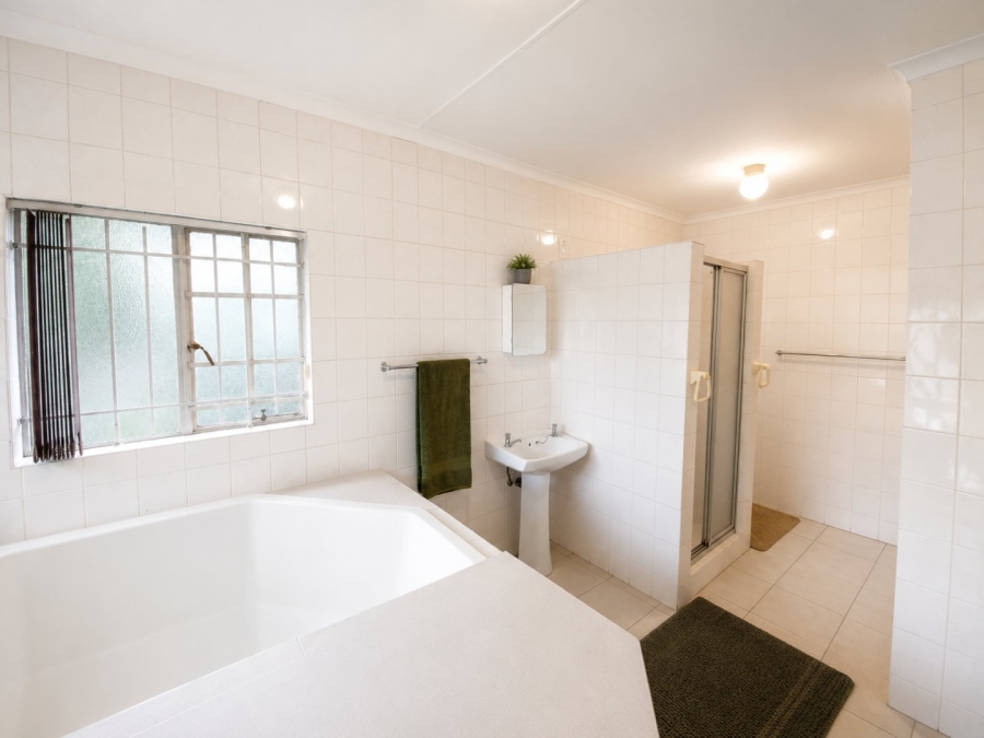 3 Bedroom Property for Sale in Woodmere Gauteng