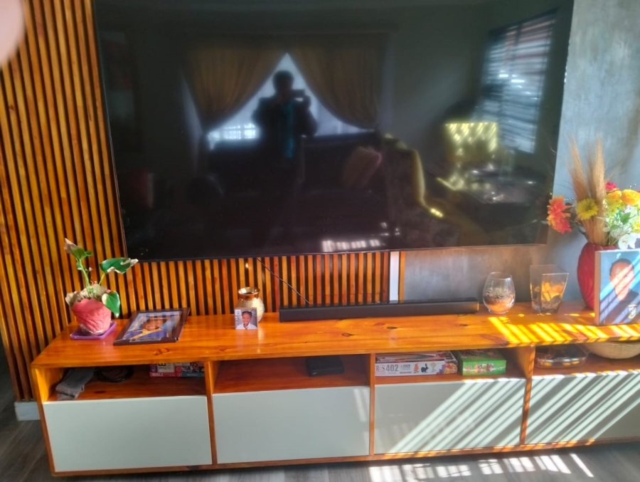 4 Bedroom Property for Sale in Leopard