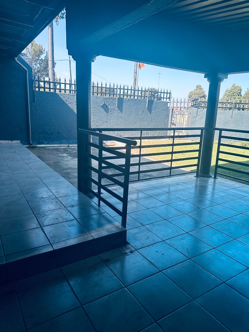 9 Bedroom Property for Sale in Tladi Gauteng