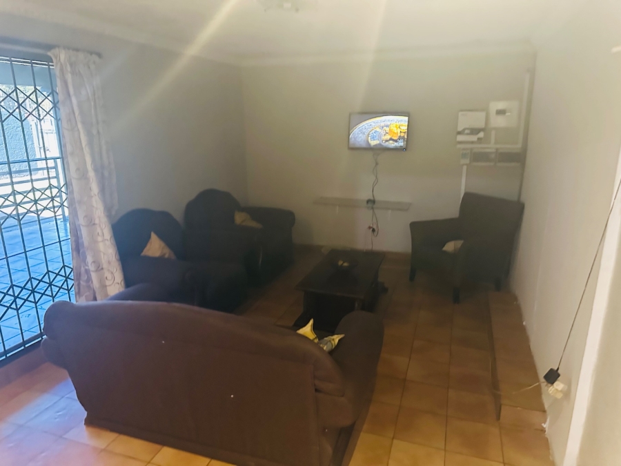 9 Bedroom Property for Sale in Tladi Gauteng