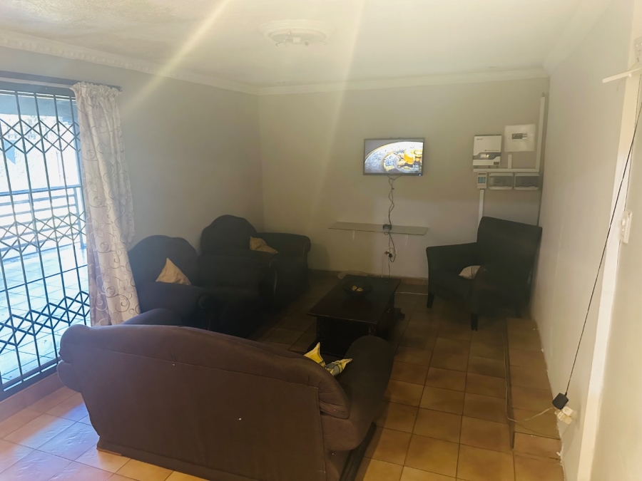 9 Bedroom Property for Sale in Tladi Gauteng