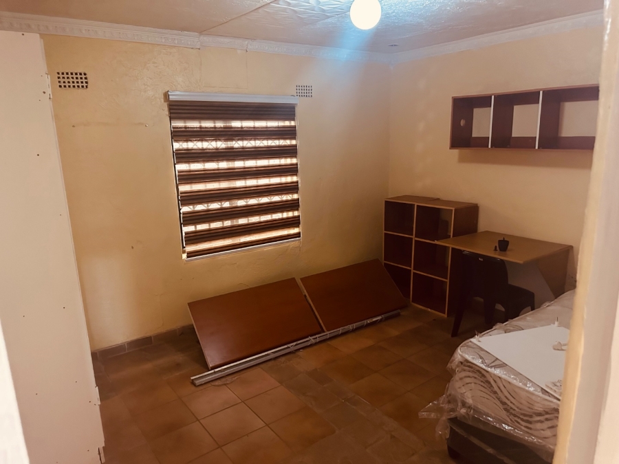 9 Bedroom Property for Sale in Tladi Gauteng