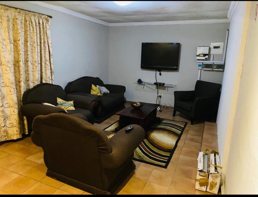 9 Bedroom Property for Sale in Tladi Gauteng