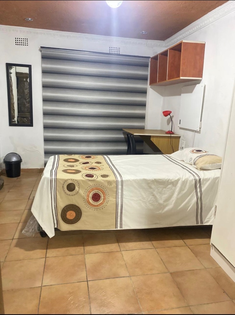 9 Bedroom Property for Sale in Tladi Gauteng