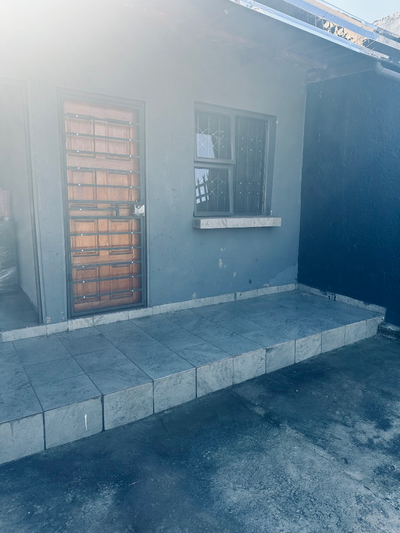 9 Bedroom Property for Sale in Tladi Gauteng