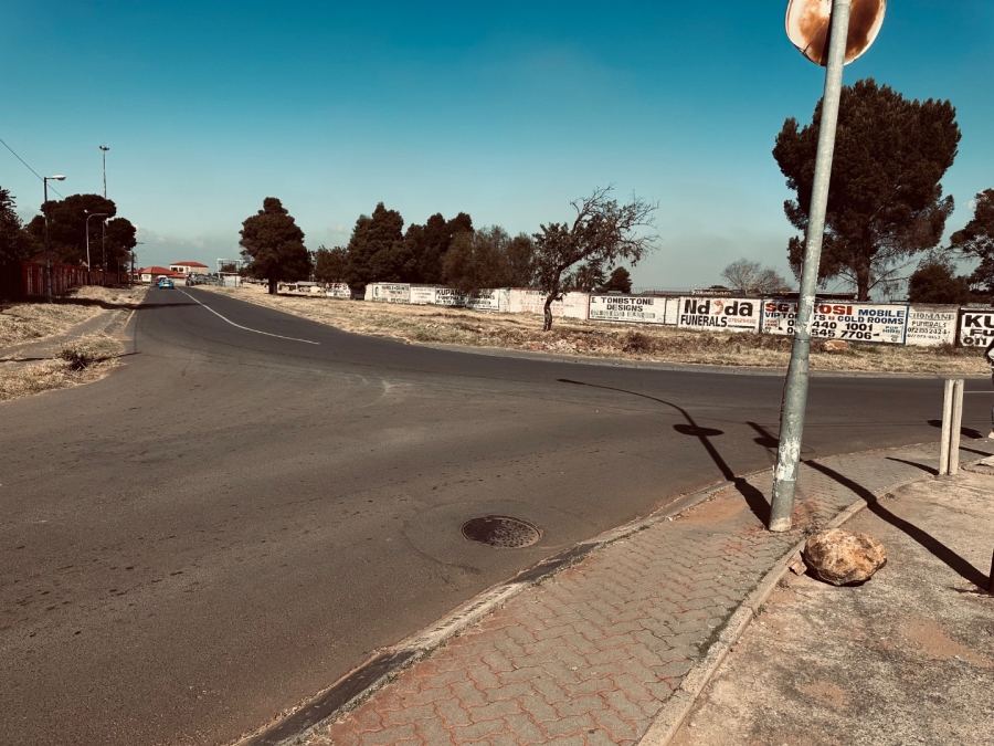 9 Bedroom Property for Sale in Tladi Gauteng