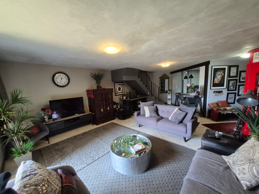 3 Bedroom Property for Sale in Elardus Park Gauteng