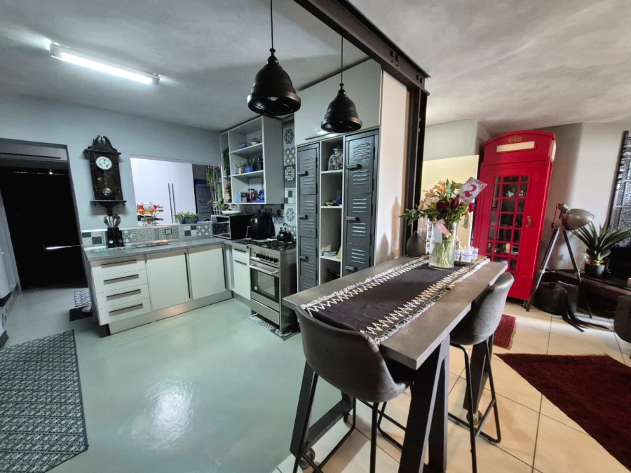 3 Bedroom Property for Sale in Elardus Park Gauteng