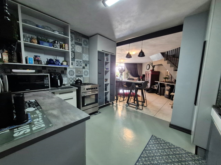 3 Bedroom Property for Sale in Elardus Park Gauteng