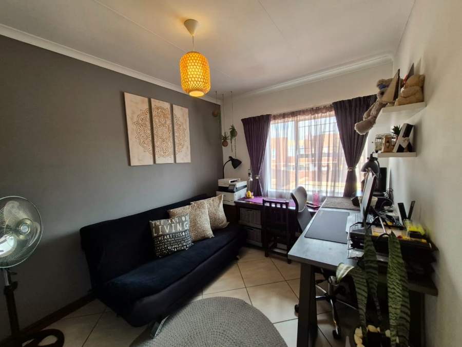 3 Bedroom Property for Sale in Elardus Park Gauteng