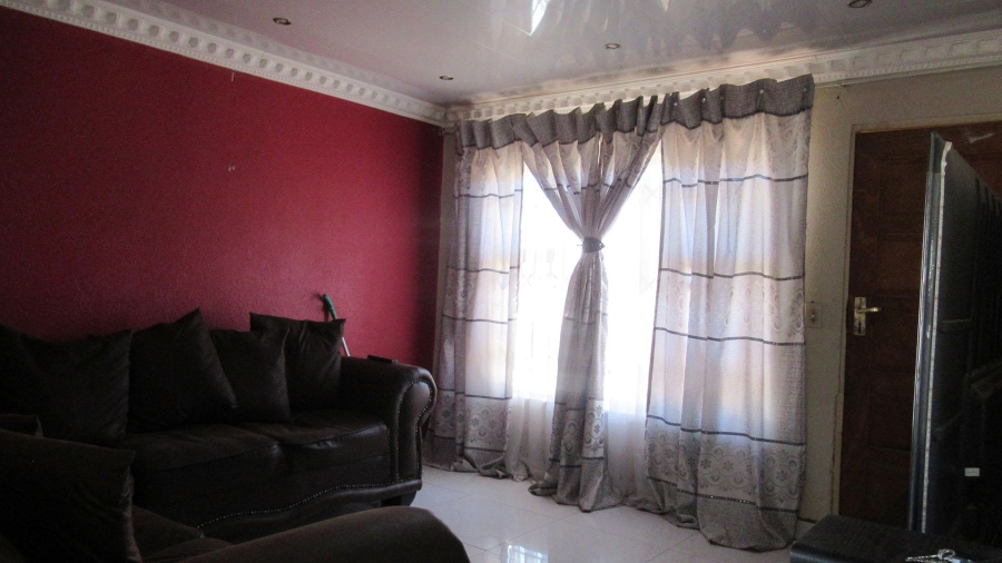 3 Bedroom Property for Sale in Duduza Gauteng