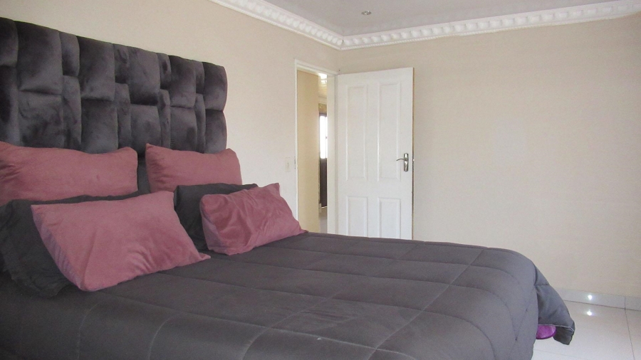 3 Bedroom Property for Sale in Duduza Gauteng