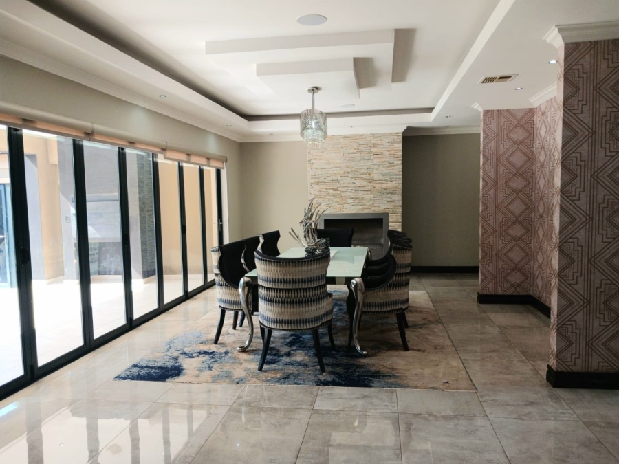 5 Bedroom Property for Sale in Blue Valley Golf Estate Gauteng