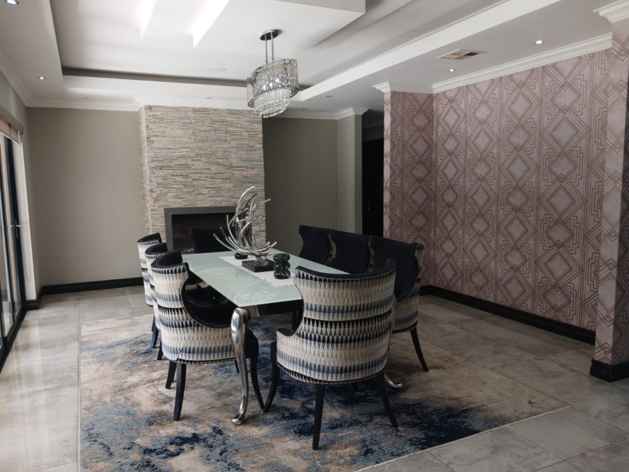 5 Bedroom Property for Sale in Blue Valley Golf Estate Gauteng