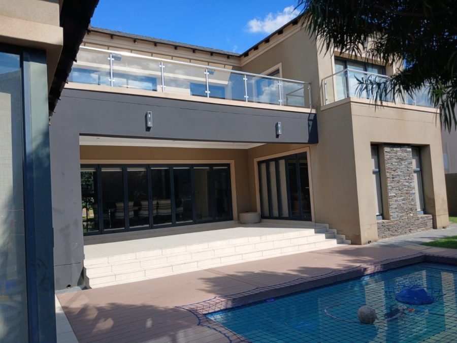 5 Bedroom Property for Sale in Blue Valley Golf Estate Gauteng