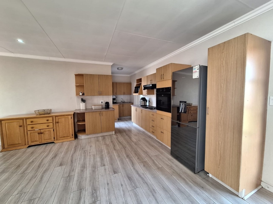 2 Bedroom Property for Sale in Three Rivers East Gauteng