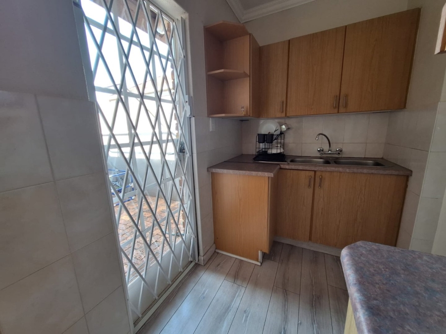 2 Bedroom Property for Sale in Three Rivers East Gauteng