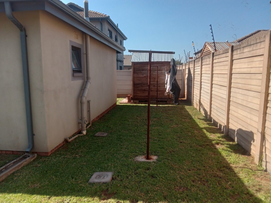 3 Bedroom Property for Sale in Andeon AH Gauteng