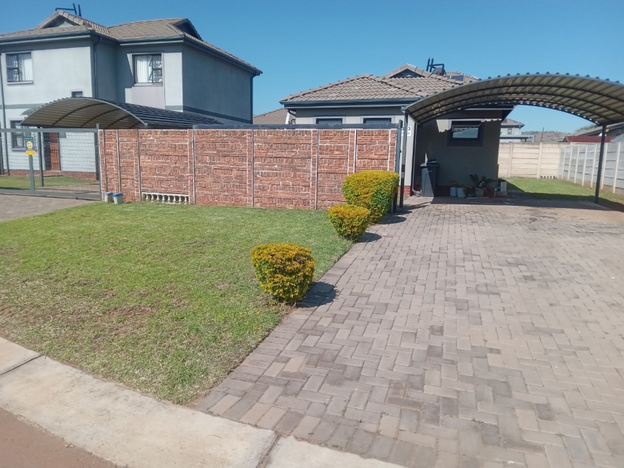 3 Bedroom Property for Sale in Andeon AH Gauteng