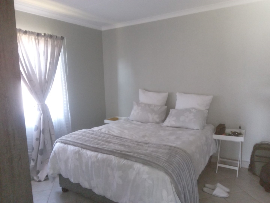 3 Bedroom Property for Sale in Andeon AH Gauteng