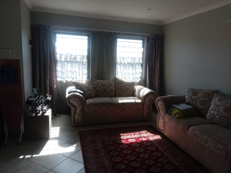 3 Bedroom Property for Sale in Andeon AH Gauteng