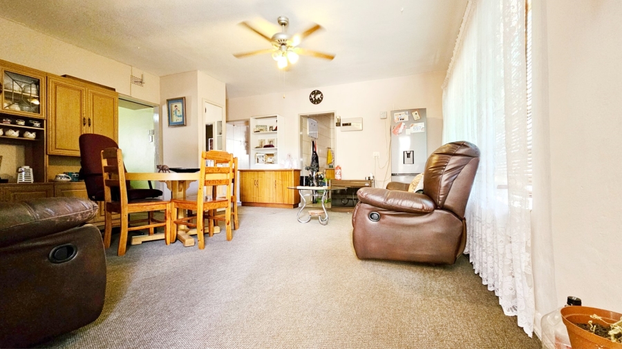 2 Bedroom Property for Sale in Peacehaven Gauteng