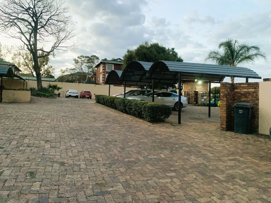 To Let 2 Bedroom Property for Rent in Halfway Gardens Gauteng