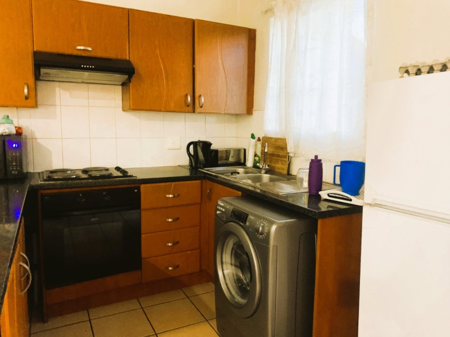 To Let 2 Bedroom Property for Rent in Halfway Gardens Gauteng