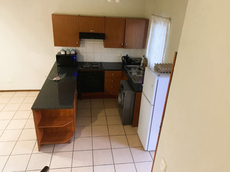 To Let 2 Bedroom Property for Rent in Halfway Gardens Gauteng