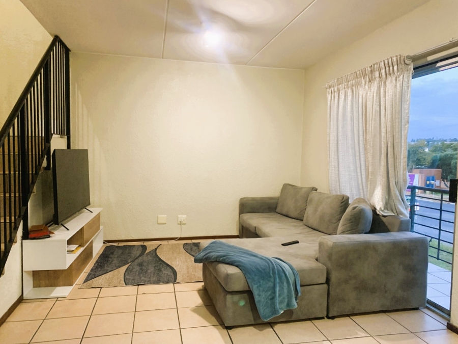 To Let 2 Bedroom Property for Rent in Halfway Gardens Gauteng