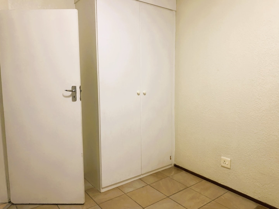 To Let 2 Bedroom Property for Rent in Halfway Gardens Gauteng