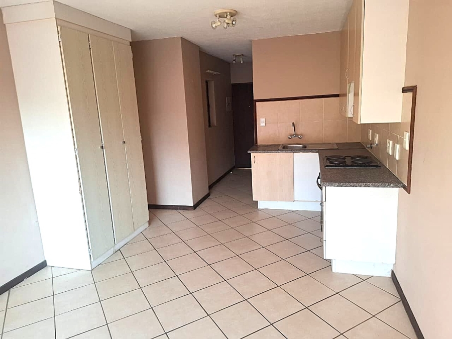 To Let 1 Bedroom Property for Rent in Karenpark Gauteng