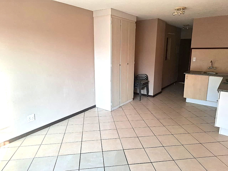 To Let 1 Bedroom Property for Rent in Karenpark Gauteng