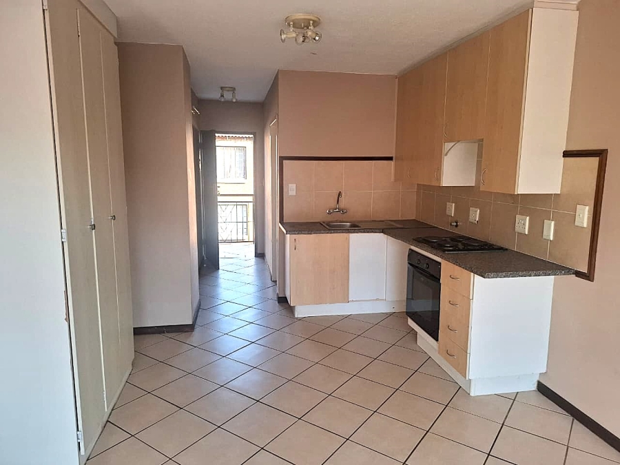 To Let 1 Bedroom Property for Rent in Karenpark Gauteng