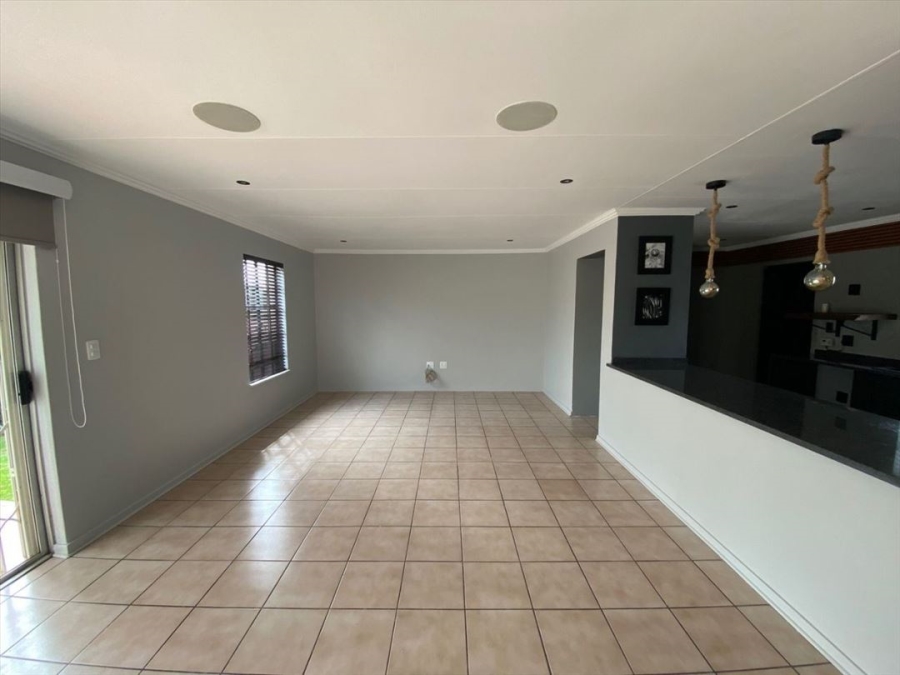 3 Bedroom Property for Sale in Parkdene Gauteng