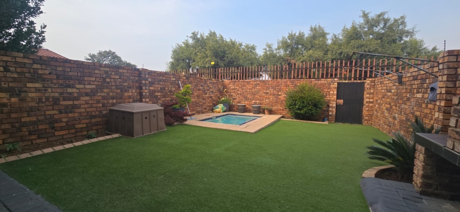 3 Bedroom Property for Sale in Brackenhurst Gauteng