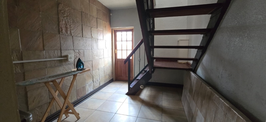 4 Bedroom Property for Sale in Brackendowns Gauteng