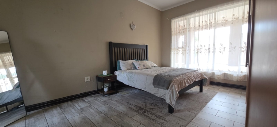 4 Bedroom Property for Sale in Brackendowns Gauteng