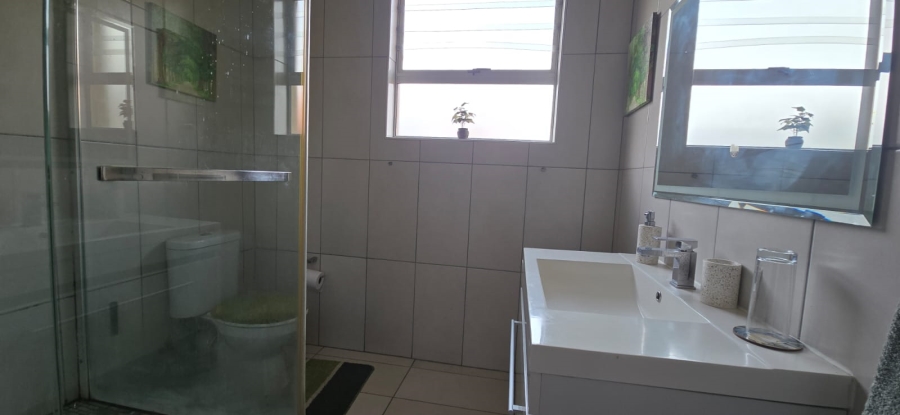 4 Bedroom Property for Sale in Brackendowns Gauteng