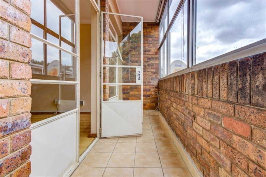 2 Bedroom Property for Sale in Birchleigh Gauteng