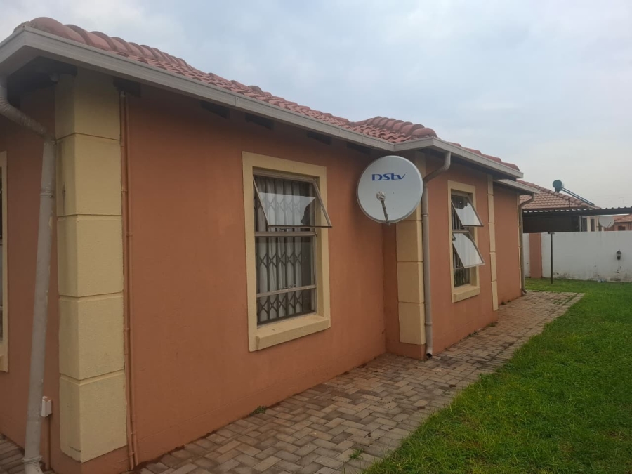 To Let 3 Bedroom Property for Rent in The Orchards Gauteng