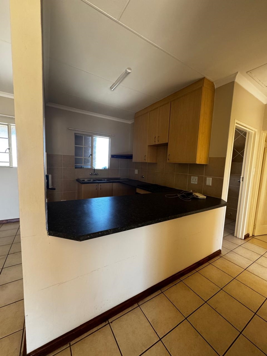 To Let 2 Bedroom Property for Rent in Glen Lauriston Gauteng