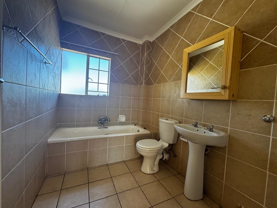 To Let 2 Bedroom Property for Rent in Glen Lauriston Gauteng