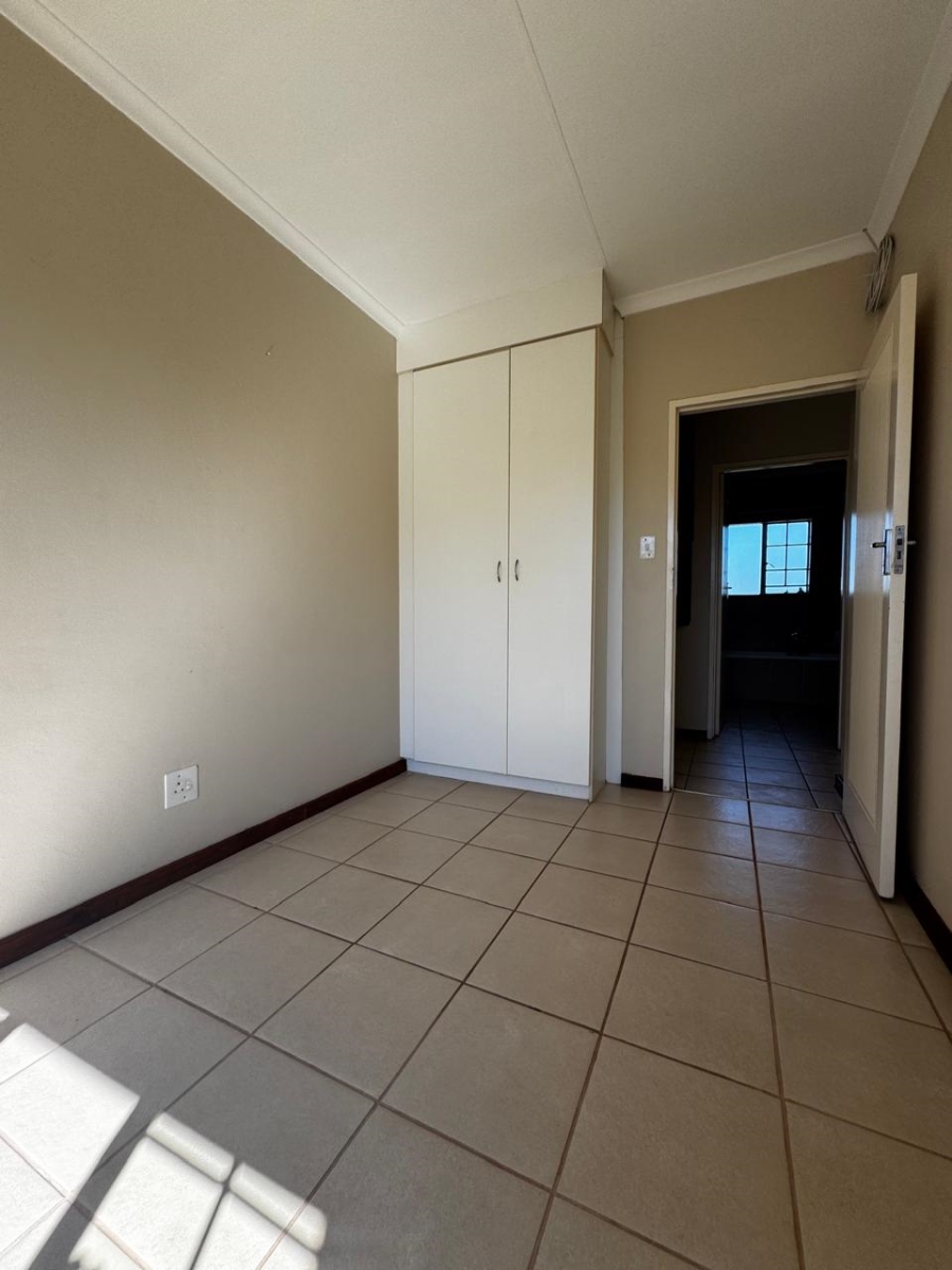 To Let 2 Bedroom Property for Rent in Glen Lauriston Gauteng