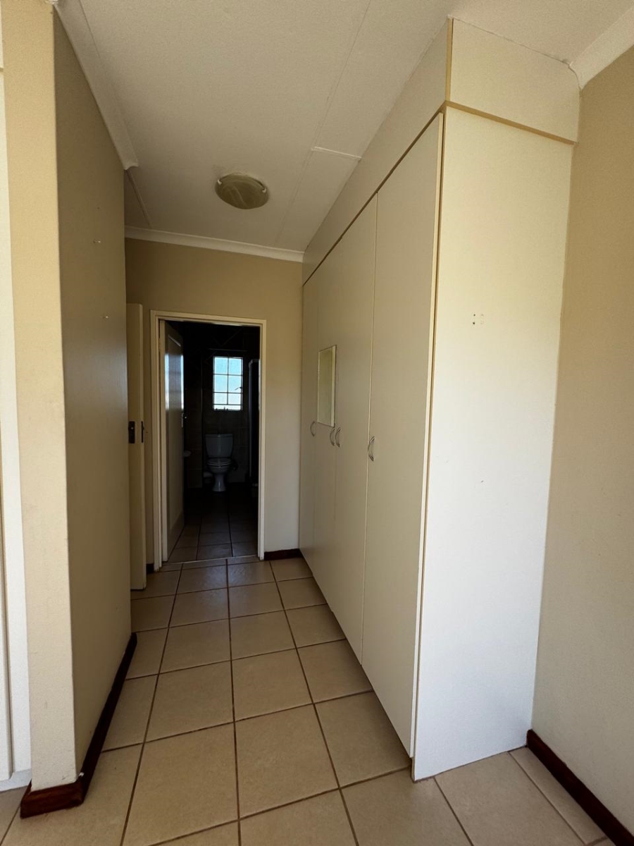To Let 2 Bedroom Property for Rent in Glen Lauriston Gauteng