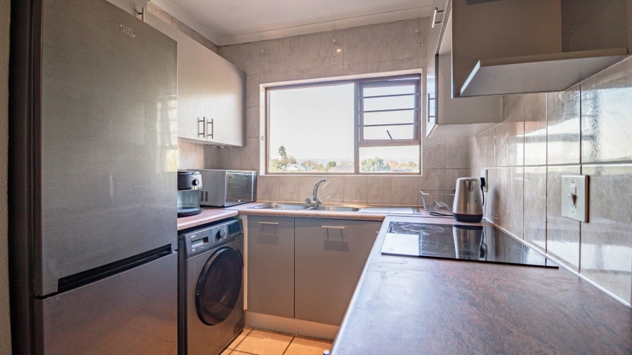 1 Bedroom Property for Sale in Dowerglen Ext 4 Gauteng