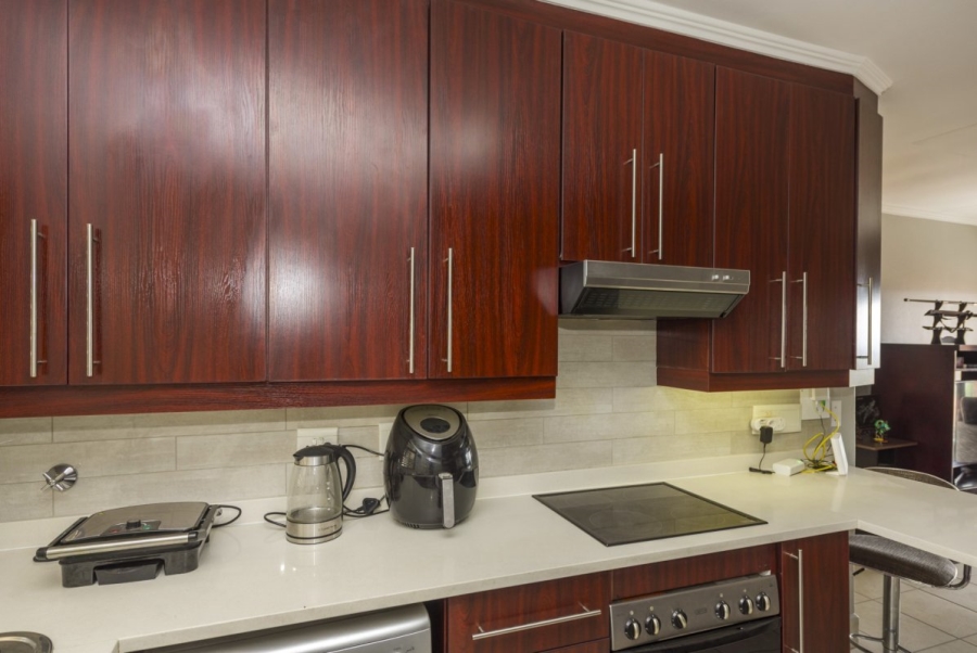 2 Bedroom Property for Sale in Greenstone Hill Gauteng