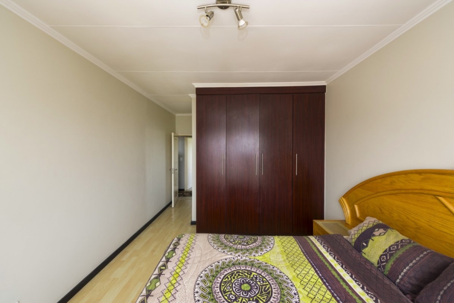 2 Bedroom Property for Sale in Greenstone Hill Gauteng