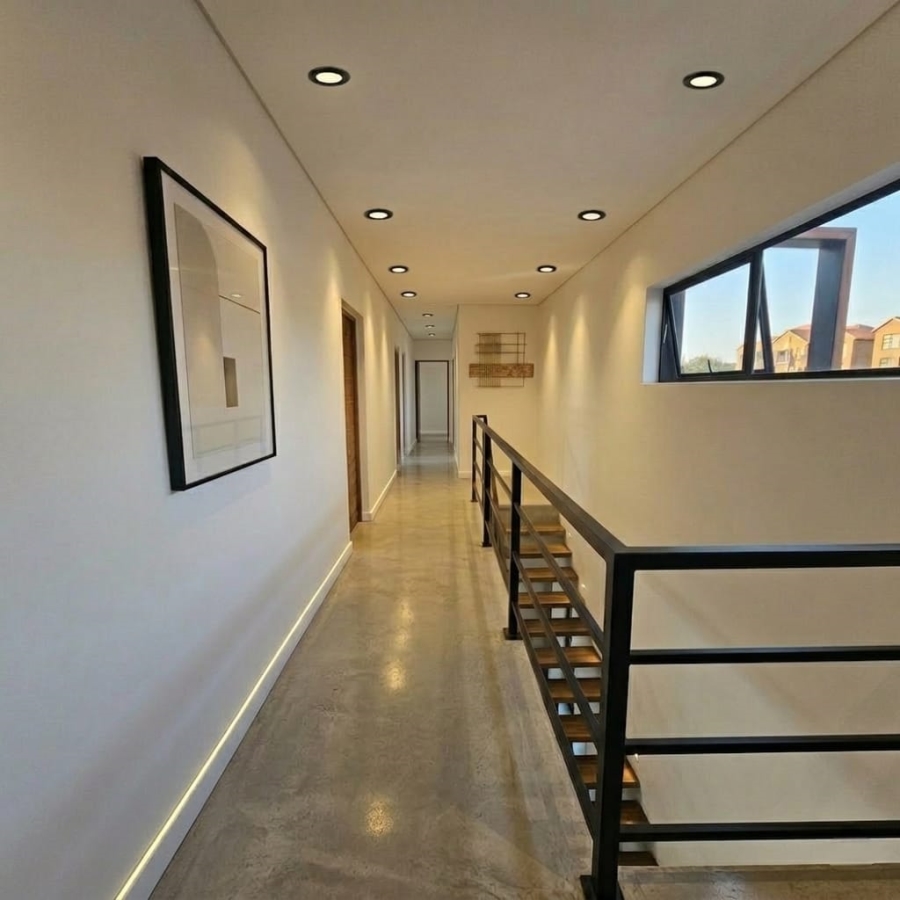  Bedroom Property for Sale in Noordheuwel Gauteng